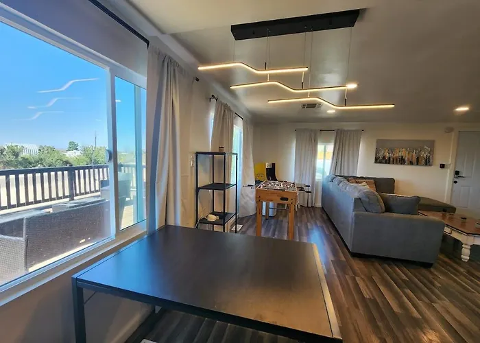 Pet-friendly Game Near Grand Canyon * Meadview